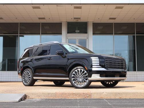 Abyss Black Pearl 2026 Hyundai Palisade Hybrid Calligraphy
