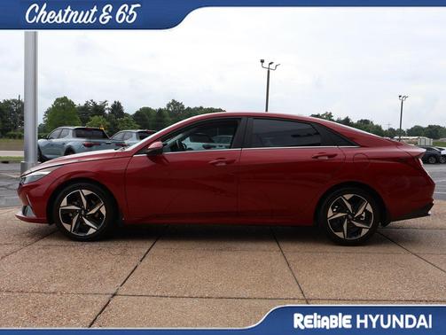 Scarlet Red Pearl 2023 Hyundai ELANTRA Limited