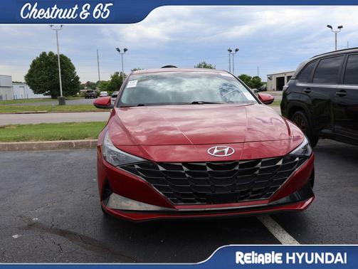 Scarlet Red Pearl 2023 Hyundai ELANTRA Limited