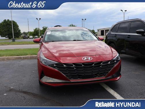 Scarlet Red Pearl 2023 Hyundai ELANTRA Limited