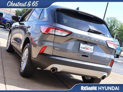 Carbonized Gray 2022 Ford Escape SE