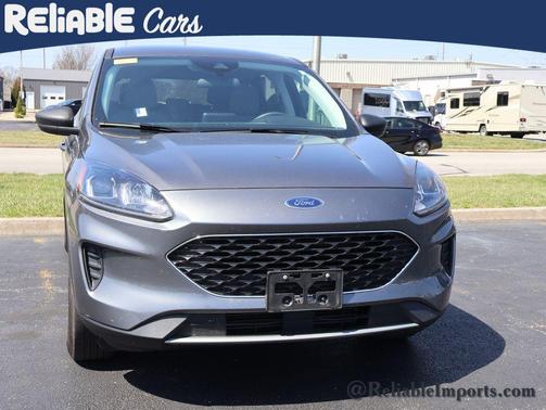 Carbonized Gray 2022 Ford Escape SE