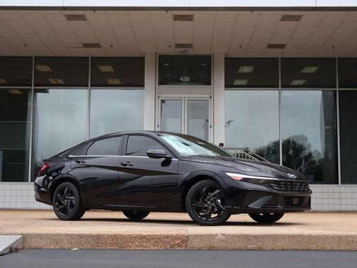Abyss Black 2026 Hyundai ELANTRA Sport