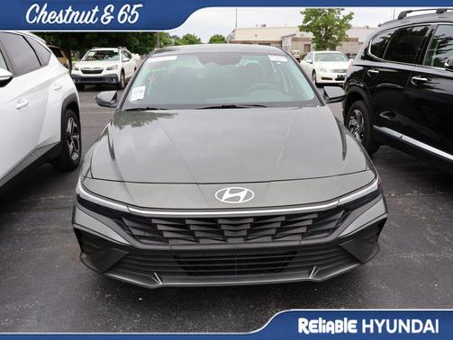 Amazon Gray 2024 Hyundai ELANTRA SEL