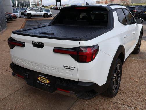 Atlas White 2026 Hyundai SANTA CRUZ Limited