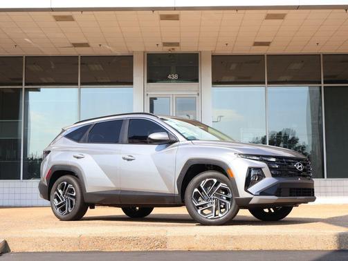 Shimmering Silver 2026 Hyundai TUCSON SEL Plus