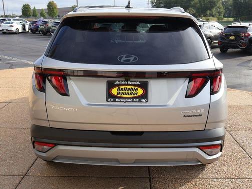 Shimmering Silver 2026 Hyundai TUCSON Hybrid SEL