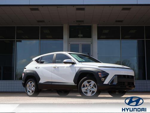 Atlas White 2026 Hyundai KONA SE