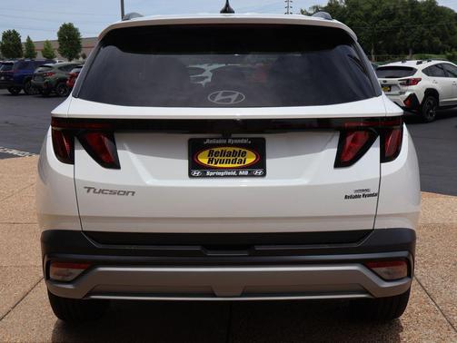 Serenity White Pearl 2026 Hyundai TUCSON SEL Plus