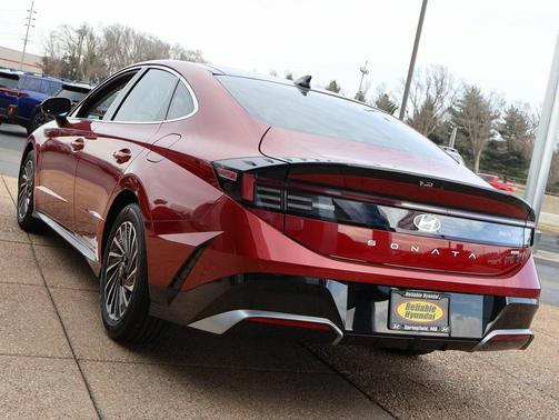 2026 Hyundai SONATA Hybrid Limited