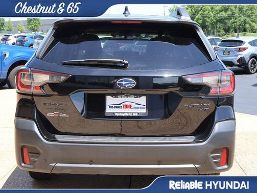Crystal Black Silica 2022 Subaru Outback Onyx Edition XT