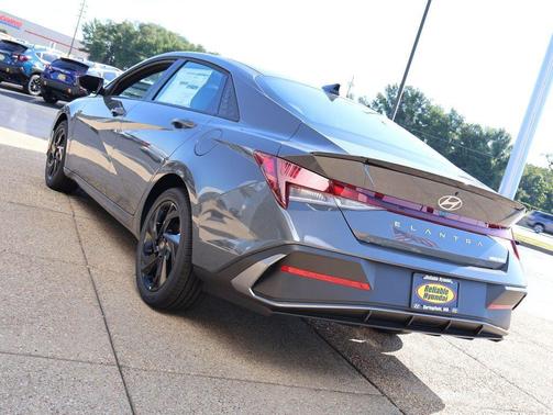 Ecotronic Gray 2026 Hyundai ELANTRA Sport