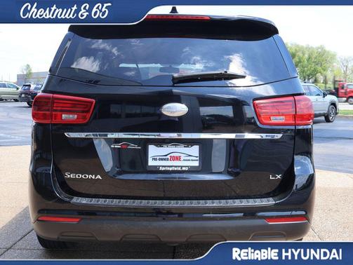 2019 Kia Sedona LX