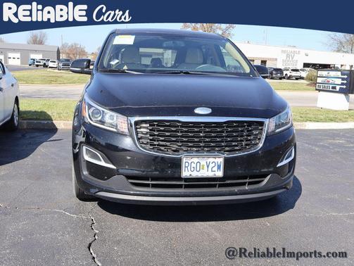 Aurora Black 2019 Kia Sedona LX