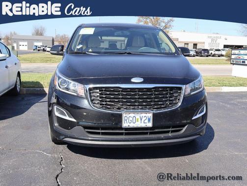 Aurora Black 2019 Kia Sedona LX