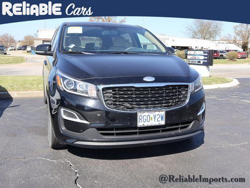 Aurora Black 2019 Kia Sedona LX