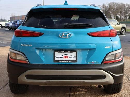 2023 Hyundai KONA SEL