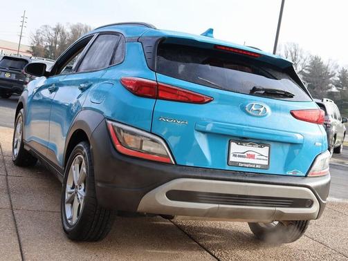 2023 Hyundai KONA SEL