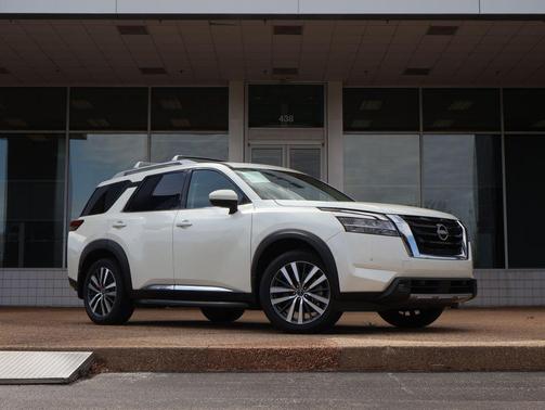2022 Nissan Pathfinder Platinum 4WD