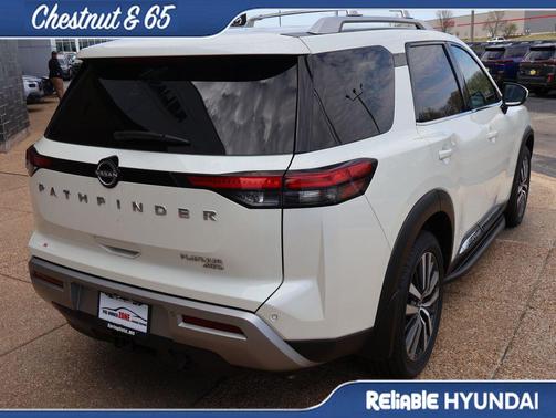 2022 Nissan Pathfinder Platinum 4WD