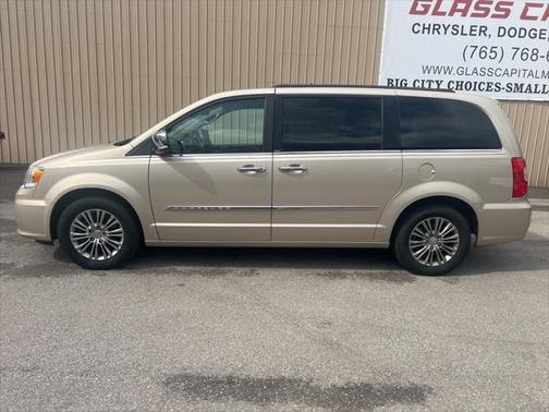 2014 Chrysler Town & Country Touring-L