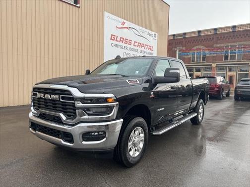 2025 RAM 2500 Big Horn Crew Cab 4x4 6'4' Box