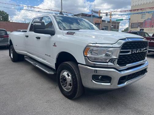 2024 RAM 3500 Big Horn Crew Cab 4x4 8' Box