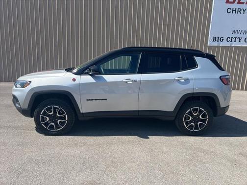 2024 Jeep Compass Trailhawk