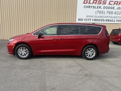2025 Chrysler Pacifica L
