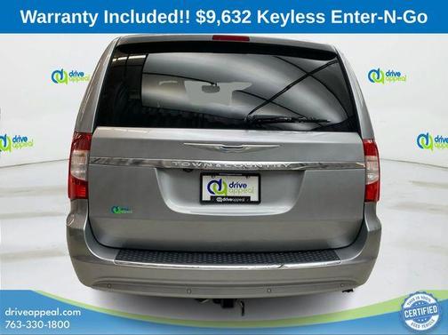 2015 Chrysler Town & Country Touring-L