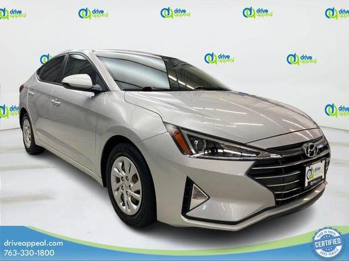 2020 Hyundai ELANTRA SE