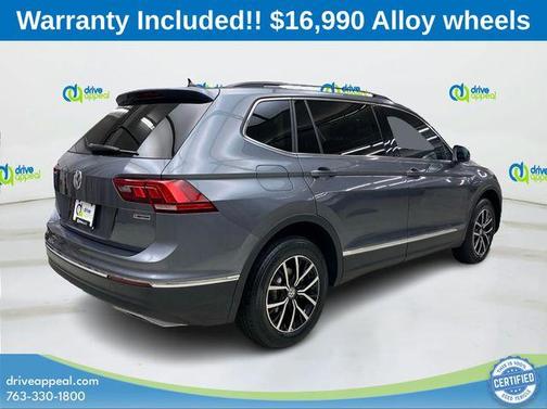 Platinum Gray Metallic 2021 Volkswagen Tiguan 2.0T SE