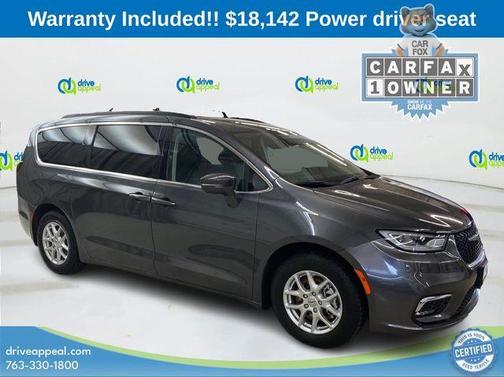 2022 Chrysler Pacifica Touring-L