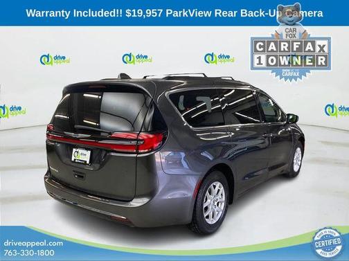 2022 Chrysler Pacifica Touring-L