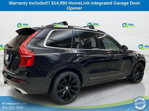 2016 Volvo XC90 T6 Momentum