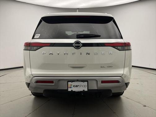 2024 Nissan Pathfinder SL 4WD