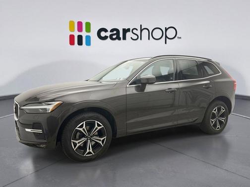 2022 Volvo XC60 B5 Momentum