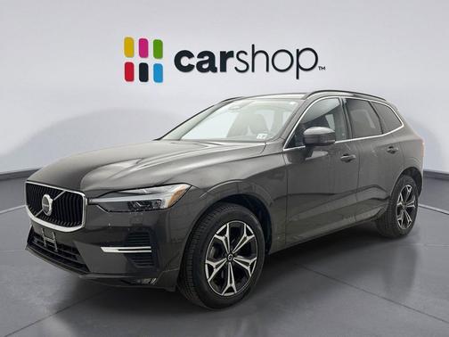 2022 Volvo XC60 B5 Momentum