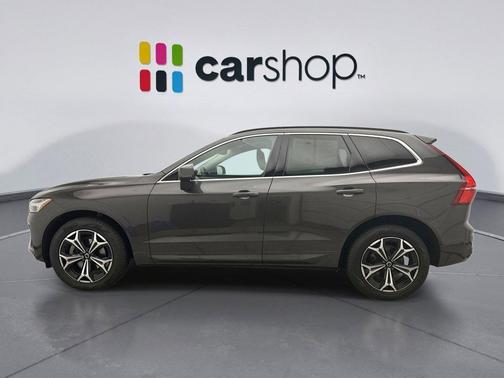 2022 Volvo XC60 B5 Momentum