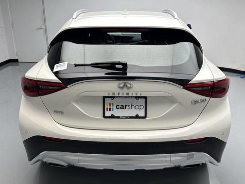 Majestic White 2018 INFINITI QX30 PREMIUM