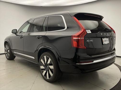 2023 Volvo XC90 Recharge Plug-In Hybrid T8 Ultimate 6-Seater