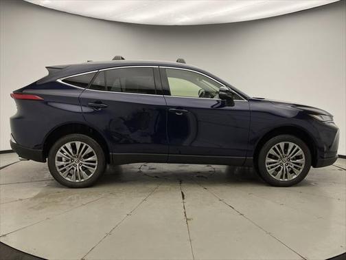 2022 Toyota Venza XLE