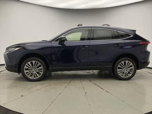 2022 Toyota Venza XLE