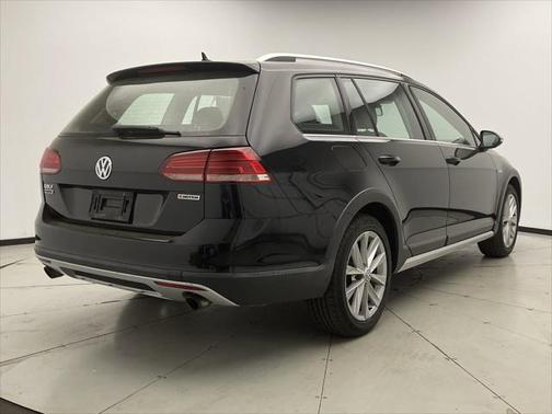 2019 Volkswagen Golf Alltrack TSI S