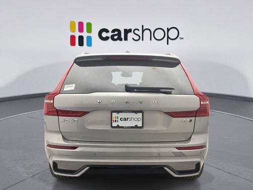 2023 Volvo XC60 B5 Plus Dark Theme