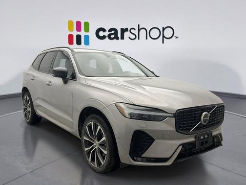 2023 Volvo XC60 B5 Plus Dark Theme