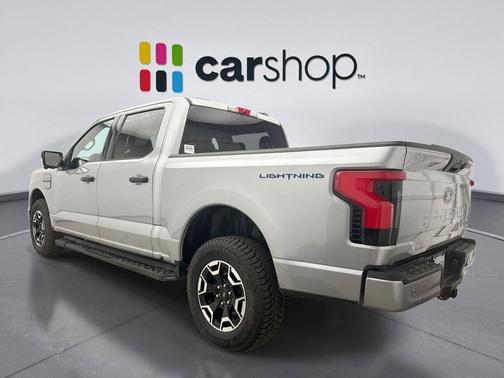ICONIC SILVER METALLIC 2022 Ford F-150 Lightning XLT