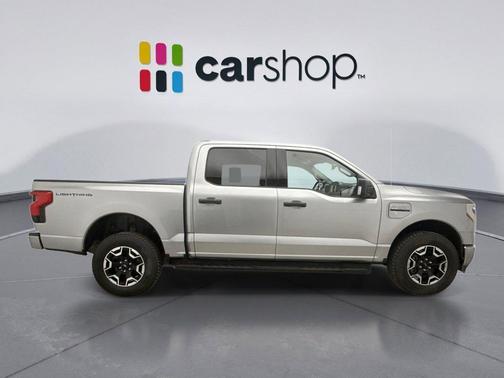 ICONIC SILVER METALLIC 2022 Ford F-150 Lightning XLT