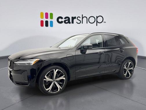2024 Volvo XC60 Recharge Plug-In Hybrid T8 Ultimate Dark Theme