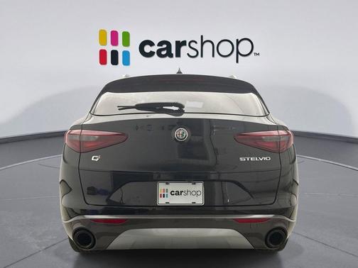 Vulcano Black Metallic 2022 Alfa Romeo Stelvio Ti